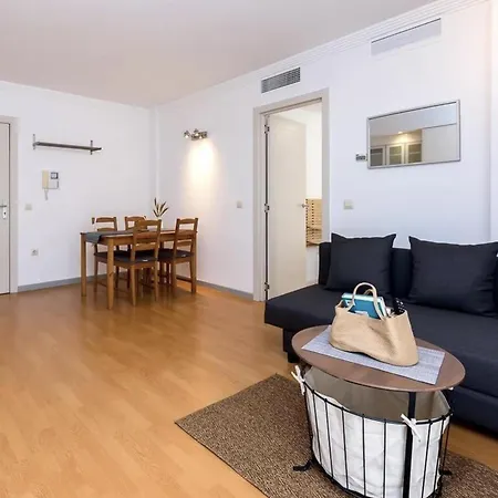 H2m Ventura Angel Flat Smarttv & Aacc Near Centre